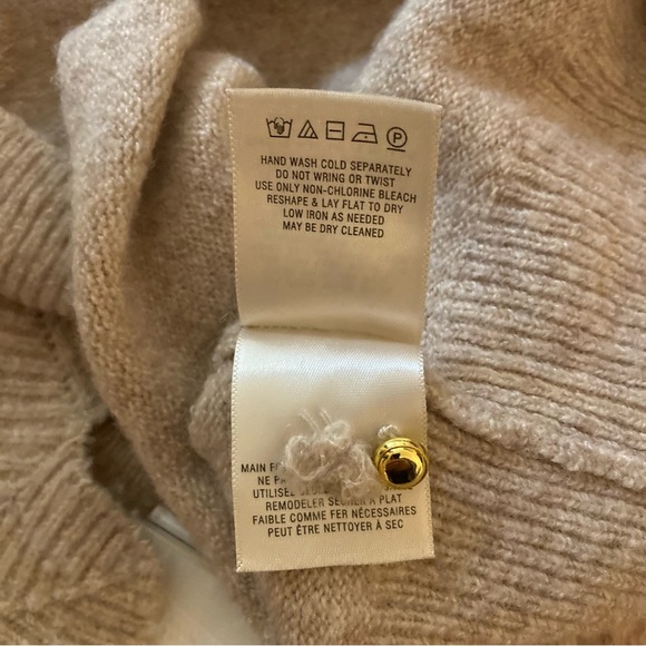 Anthropologie attitwa Sweater with scalloped neckline,  Wool and Alpaca blend - Picture 12 of 13